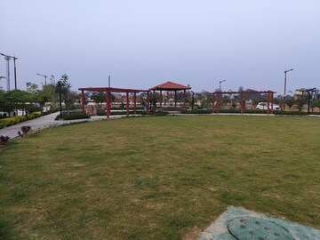  Plot For Sale in Sushant Golf City