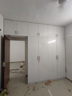 Room in 2 BHK Apartment at Pyramid Midtown, Sector 59 – for Rent