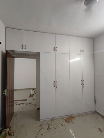 Room in 2 BHK Apartment at Pyramid Midtown, Sector 59 – for Rent