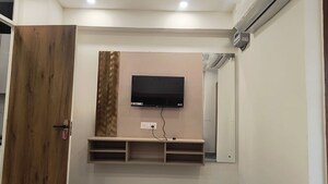 Furnished Amenities in 1 BHK Builder Floor at DLF Independent Floors, Dlf City Phase 3 – for Rent