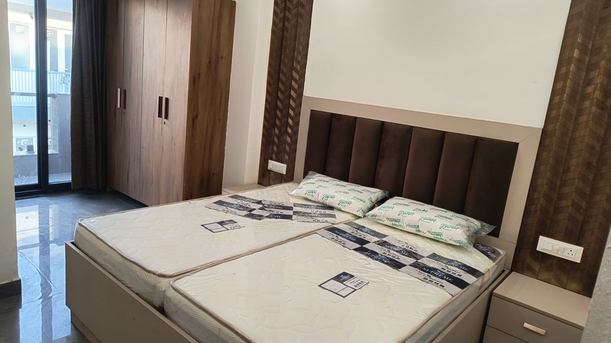 1 BHK Builder Floor For Rent in DLF Independent Floors