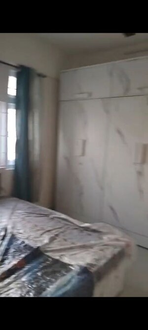 Bedroom in 1 BHK Apartment at Andheri West – for Rent