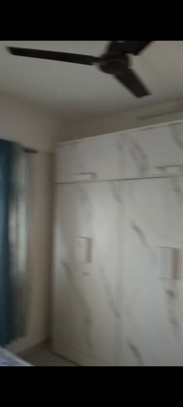 Bathroom in 1 BHK Apartment at Andheri West – for Rent