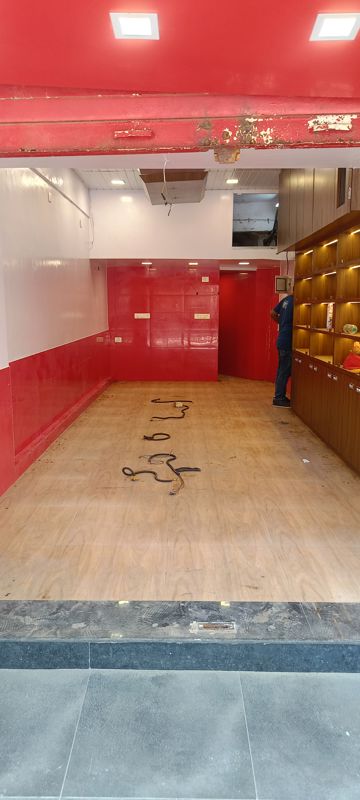 Retail Shop For Rent in Versova Gayatri