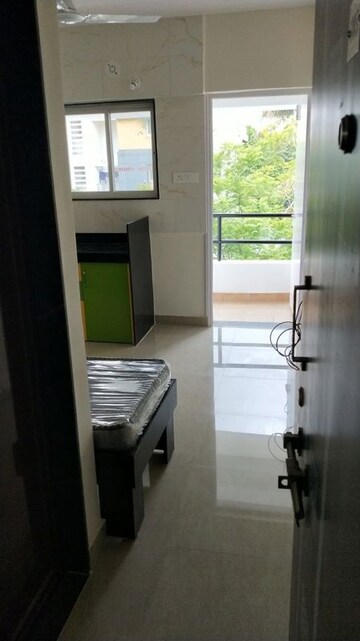 Bathroom in 3 BHK Apartment at Amanora Aspire Towerss, Hadapsar – for Sale