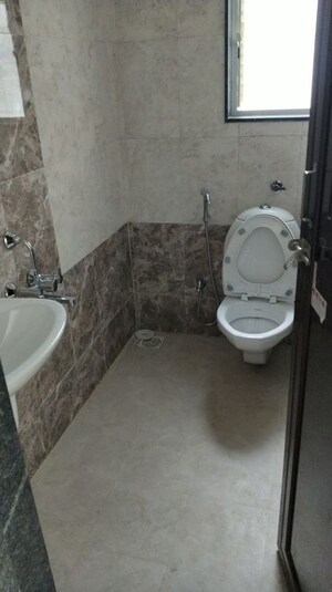 Bathroom in 3 BHK Apartment at Amanora Aspire Towerss, Hadapsar – for Sale