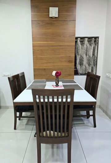 Master Bedroom in 5 BHK Villa at Silver Spring Bunglows, Sola – for Rent