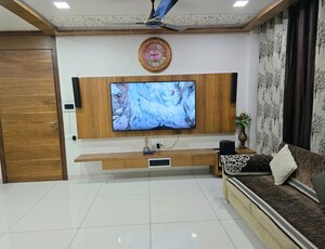 Furnished Amenities in 5 BHK Villa at Silver Spring Bunglows, Sola – for Rent