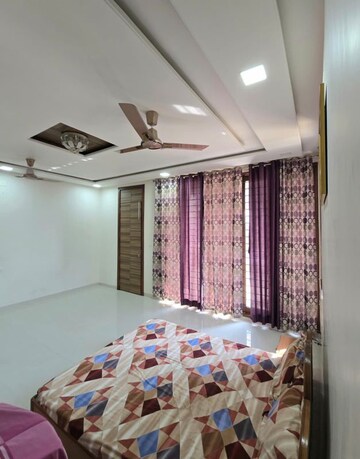 Bedroom in 5 BHK Villa at Silver Spring Bunglows, Sola – for Rent