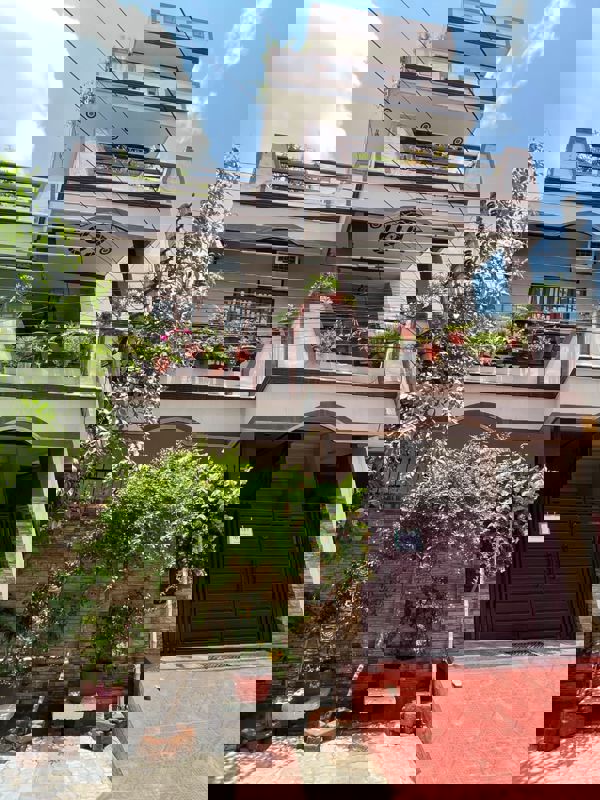 3 BHK + Pooja Room,Study Room 1250 Sq.Ft. Builder Floor in Vishesh Khand