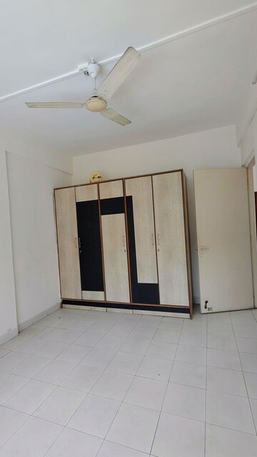 Room in 2 BHK Apartment at Bavdhan – for Rent