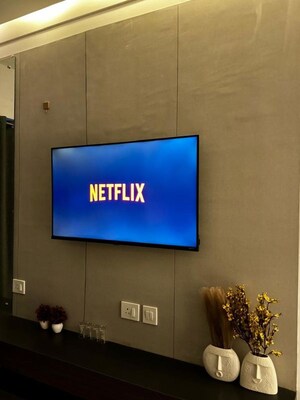 Furnished Amenities in Studio Apartment at Gaur City Mall, Sector 4 Greater Noida – for Rent