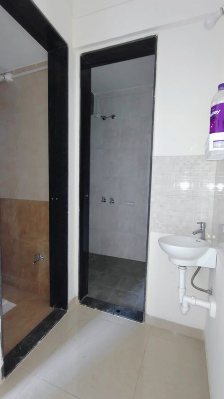 Bathroom, bavdhan 1 Bedroom 700 Sq.Ft. Apartment In Bavdhan Pune 10080402