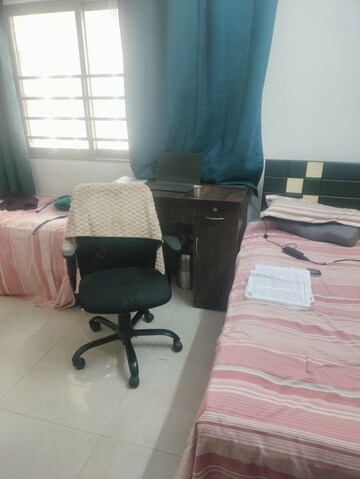 Team Area in 2 BHK Apartment at Sheth Vasant Oasis, Andheri East – for Rent