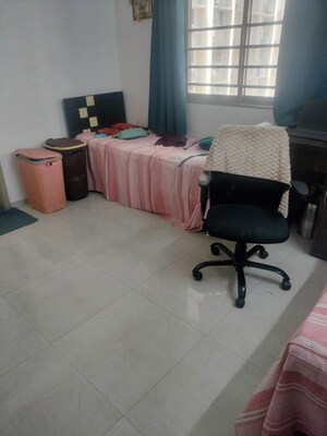 Team Area in 2 BHK Apartment at Sheth Vasant Oasis, Andheri East – for Rent