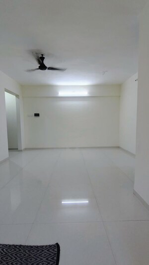 Room in 2 BHK Apartment at Bavdhan – for Rent