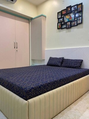 Bedroom in 2 BHK Apartment at Lodha Amara, Kolshet Road – for Rent