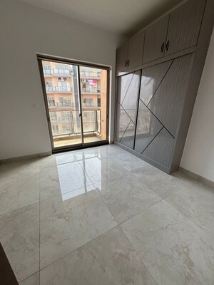 Room in 2 BHK Apartment at Urban Axis Urban Woods, Sushant Golf City – for Rent