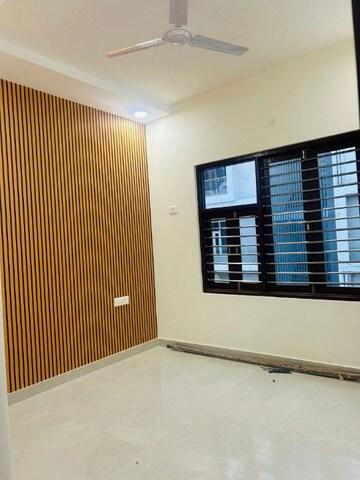 Room in 3 BHK Villa at Fatehabad Road – for Sale