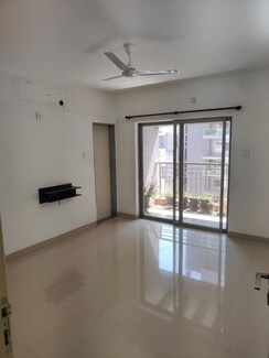 3 BHK Apartment For Rent in Brahma F Residences