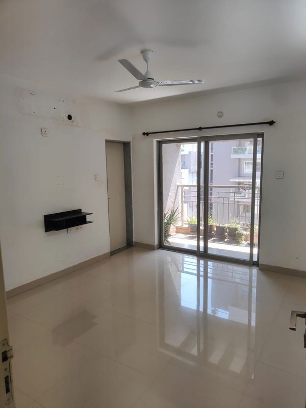3 BHK Apartment For Rent in Brahma F Residences