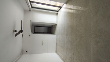 Room in 1 BHK Apartment at Lodha Palava City Lakeshore Greens, Dombivli East – for Rent