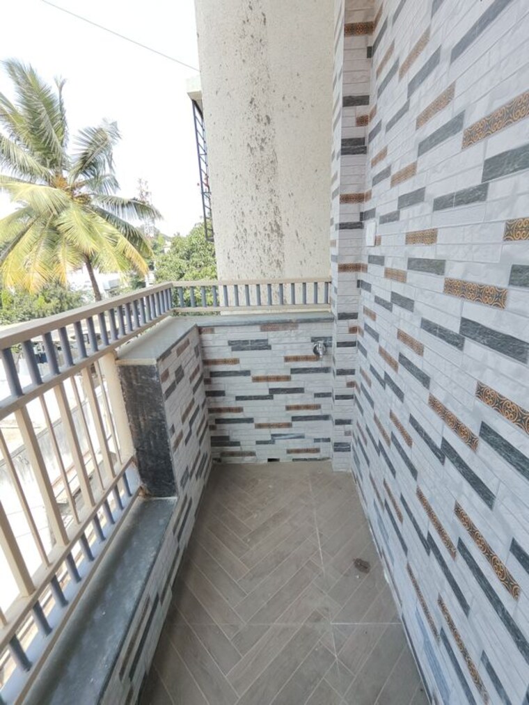 Balcony, sainikwadi 1 Bedroom 600 Sq.Ft. Apartment In Sainikwadi Pune 10080606