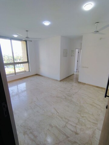 2 BHK Apartment For Rent in Hiranandani Estate Barca, Ghodbunder Road