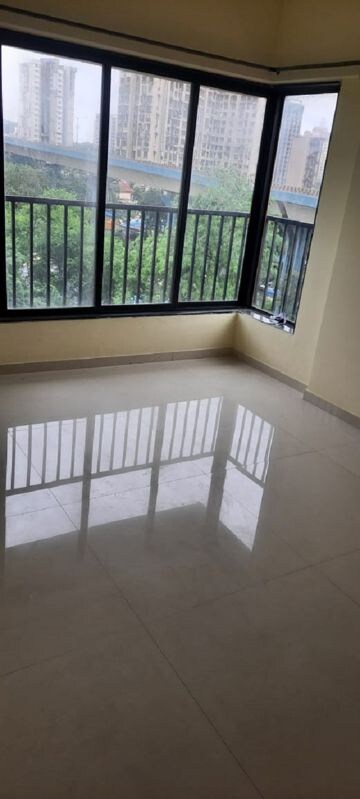 Bedroom in 2 BHK Apartment at Simran Heights Chembur, Chembur – for Rent