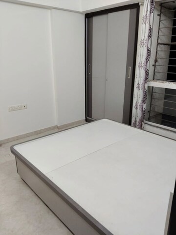 1 BHK Apartment For Sale in Lodha Amara, Kolshet Road