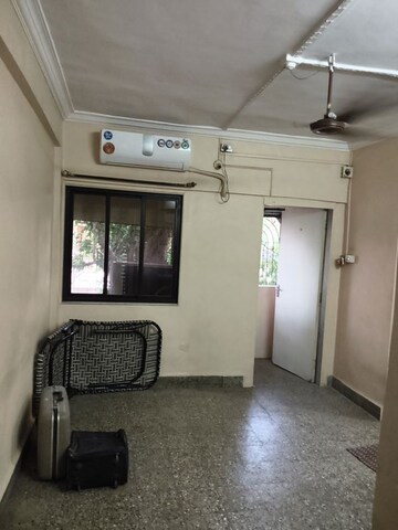 Bedroom in 1 RK Apartment at Vile Parle West – for Rent