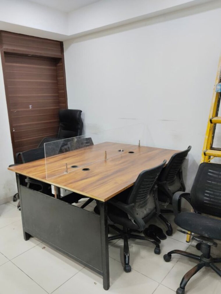 Team Area, zaveri-31five Commercial Office Space 1500 Sq.Ft. In Makarba Ahmedabad 10080689