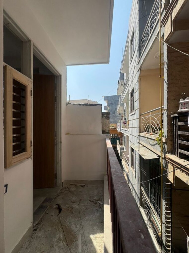 Balcony, saket 1 RK 350 Sq.Ft. Apartment In Saket Delhi 10080732