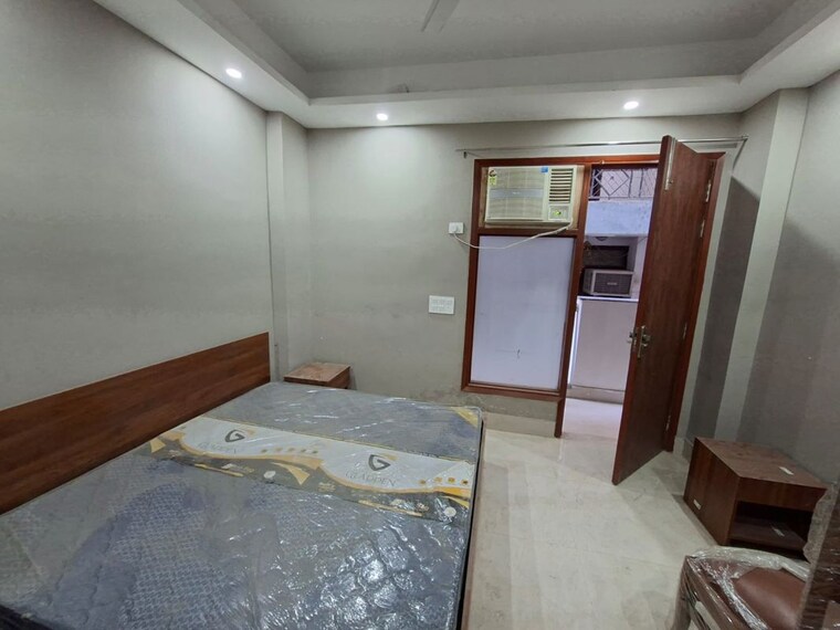 Bedroom, saket 1 RK 350 Sq.Ft. Apartment In Saket Delhi 10080732