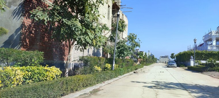 Garden, mullanpur  301 Sq.Yd. Plot In Mullanpur Chandigarh 10080747