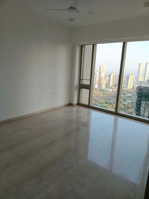 Room in 3 BHK Apartment at Lodha Kiara, Worli – for Rent