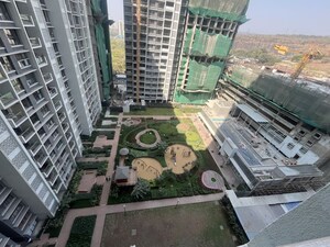 3.5 BHK Apartment – Garden View at Lodha Woods, Kandivali East - for Rent