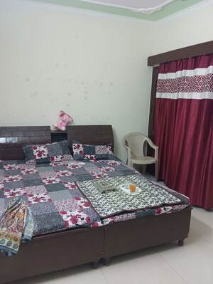 2 BHK Independent House For Rent in Sector 44