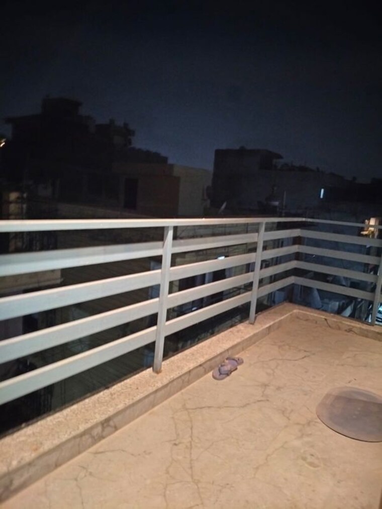 Balcony, paryavaran complex 2 Bedroom 850 Sq.Ft. Builder Floor In Paryavaran Complex Delhi 10080781