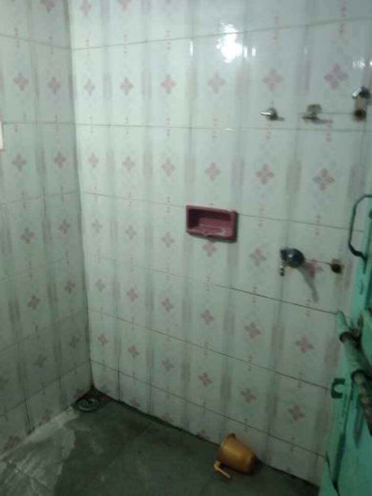 Bathroom, niljyoti society 1 Bedroom 600 Sq.Ft. Apartment In Niljyoti Society Pune 9944661
