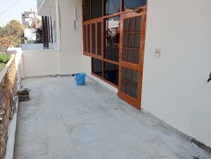 1.5 BHK Villa For Rent in Sector 36