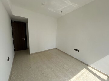 Room in 3 BHK Apartment at Lodha The World Towers World One Tier 3 Trinity, Worli – for Rent