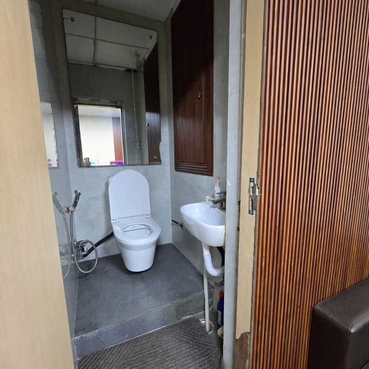Bathroom, ild-trade-centre Commercial Office Space 1000 Sq.Ft. In Tikri Gurgaon 10080831