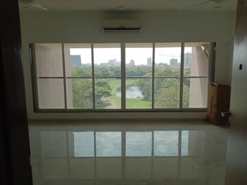 Living Room in 2.5 BHK Apartment at Chembur – for Rent