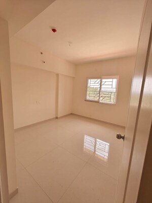 Room in 3 BHK Apartment at Avon Vista, Balewadi – for Rent