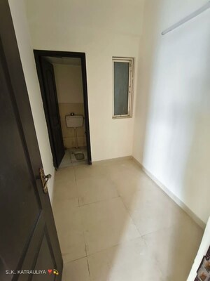 Room in 3 BHK Independent House at Super MIG, Sector 105 – for Rent