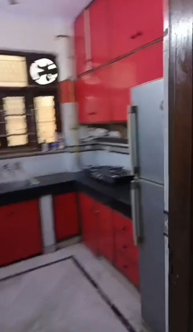 Kitchen, patel nagar 3 Bedroom 1200 Sq.Ft. Builder Floor In Patel Nagar Delhi 10080934