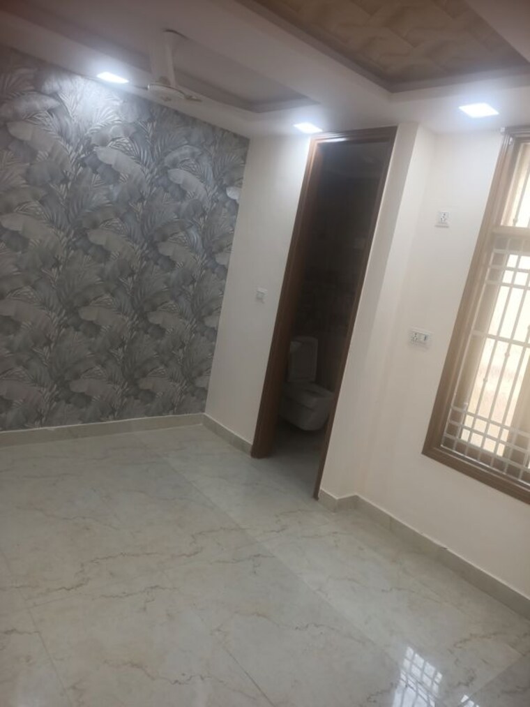 Room, tughlakabad extension 3 Bedroom 810 Sq.Ft. Builder Floor In Tughlakabad Extension Delhi 10080958