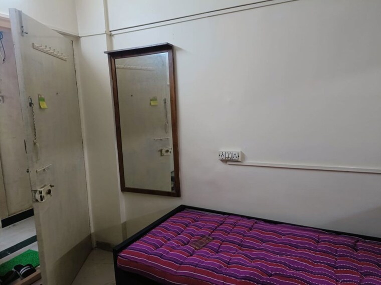 Room, mangalya-andheri-east 1 RK 300 Sq.Ft. Apartment In Andheri East Mumbai 10080990