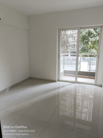 Room in 3 BHK Apartment at Kolte Patil Little Earth, Kiwale – for Sale